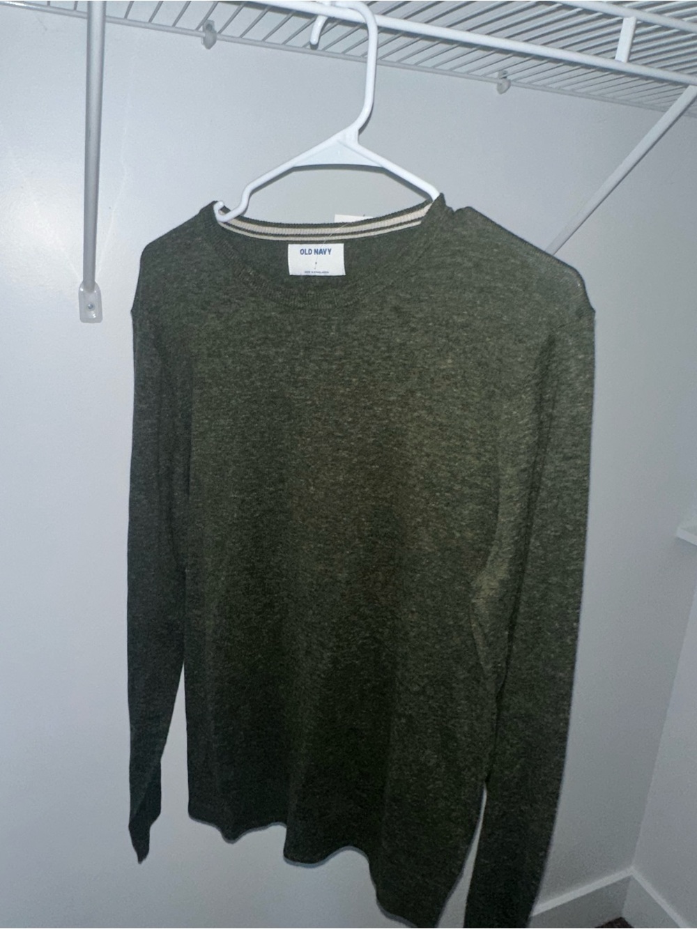 NWT - Old Navy Men's Olive Green Light Weight Sweater